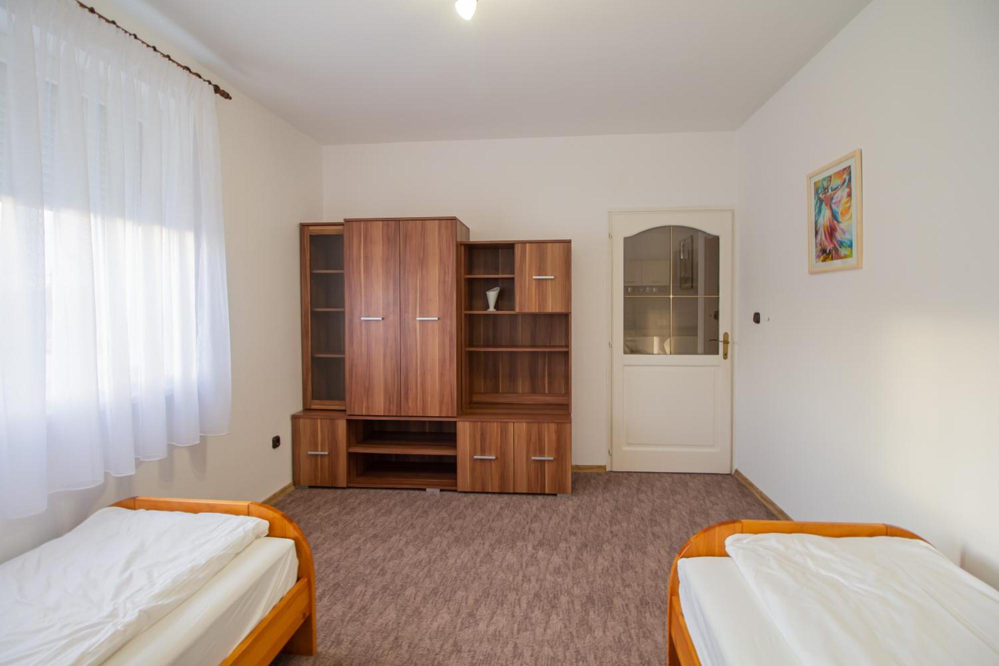 Apartament Deli Terasz C Apartman Free Parking, Self-Check-In Anytime Győr Zewnętrze zdjęcie